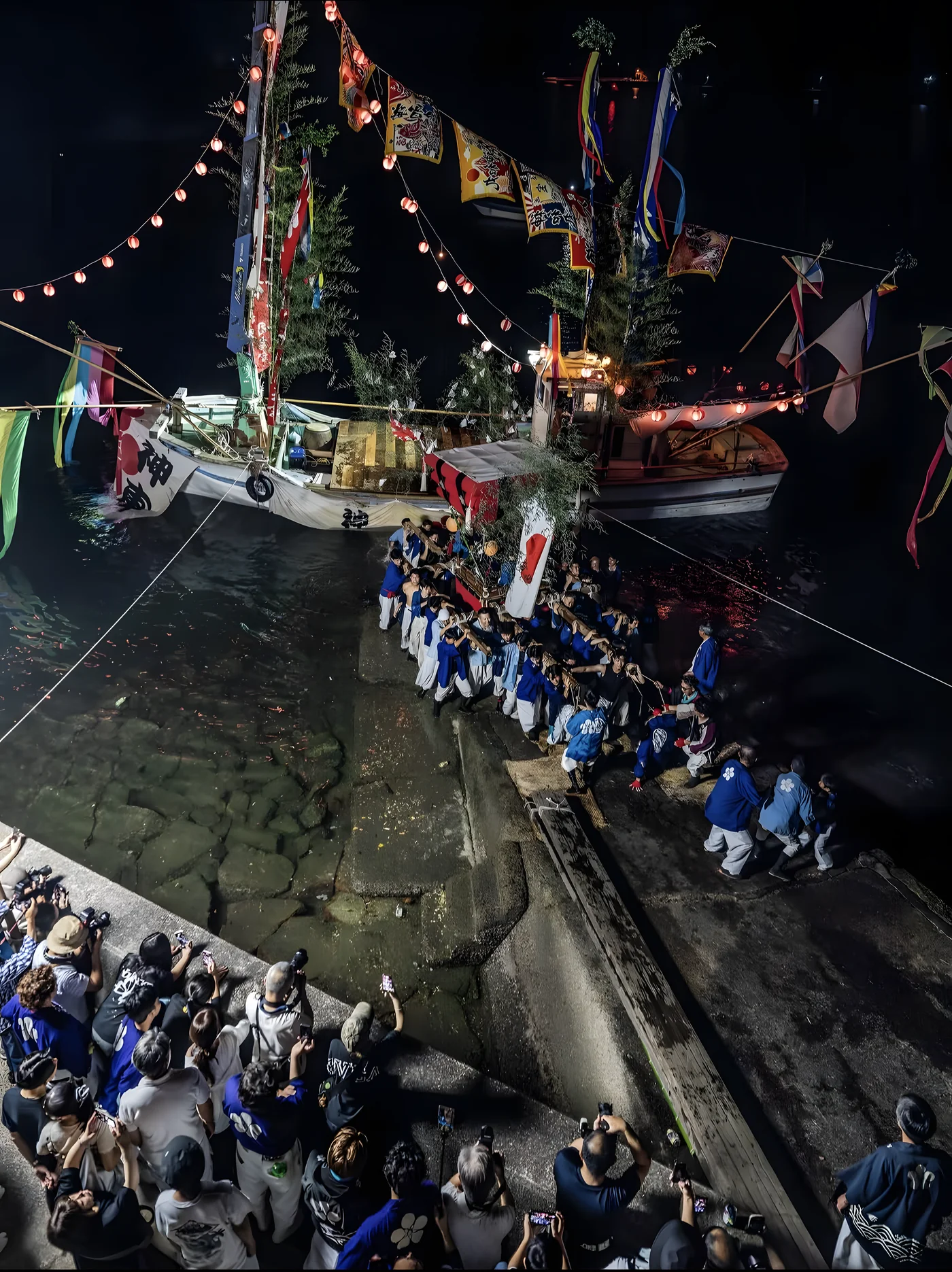 神島天神祭 宵宮の宮入り