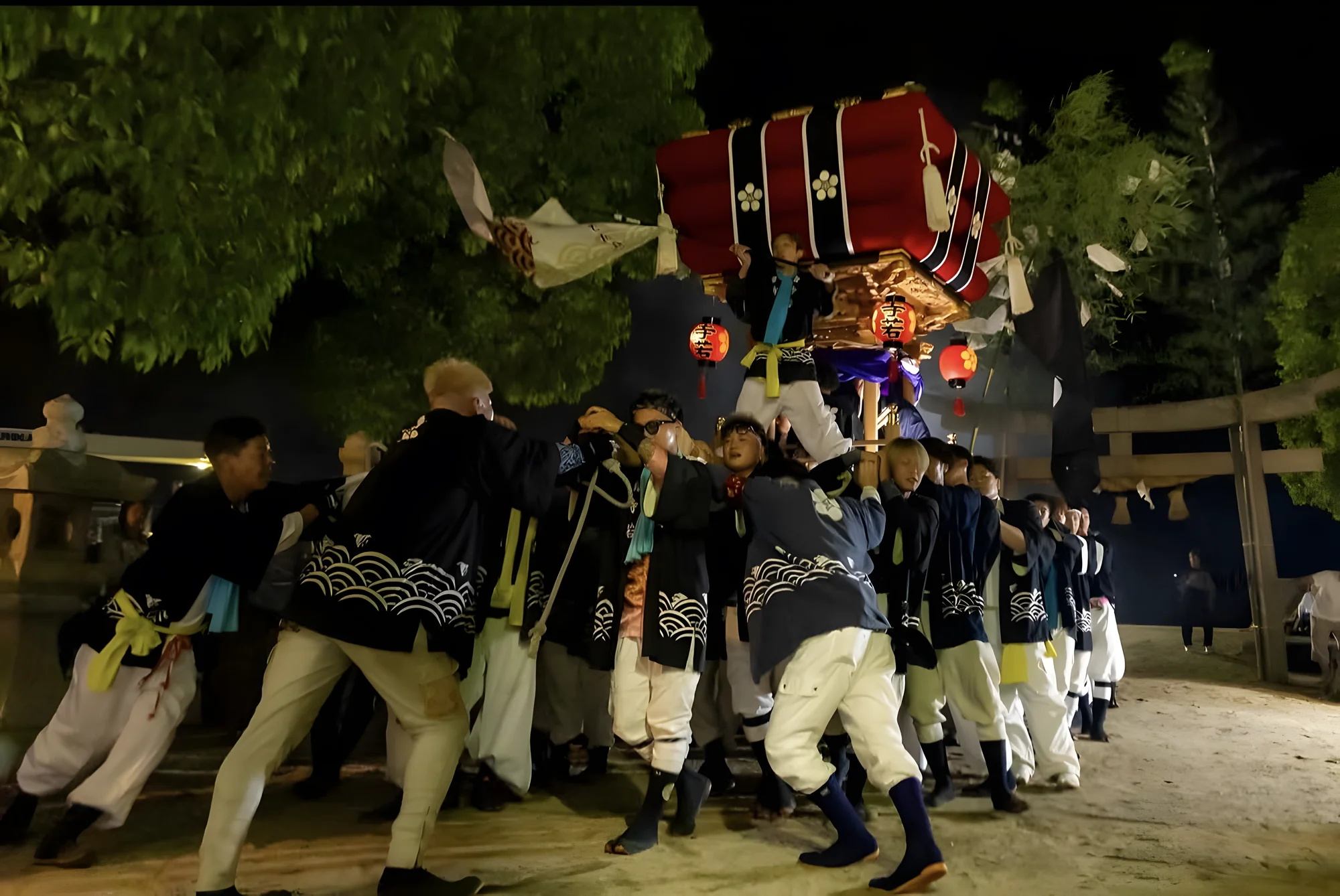 神島天神祭 宵宮の宮周り